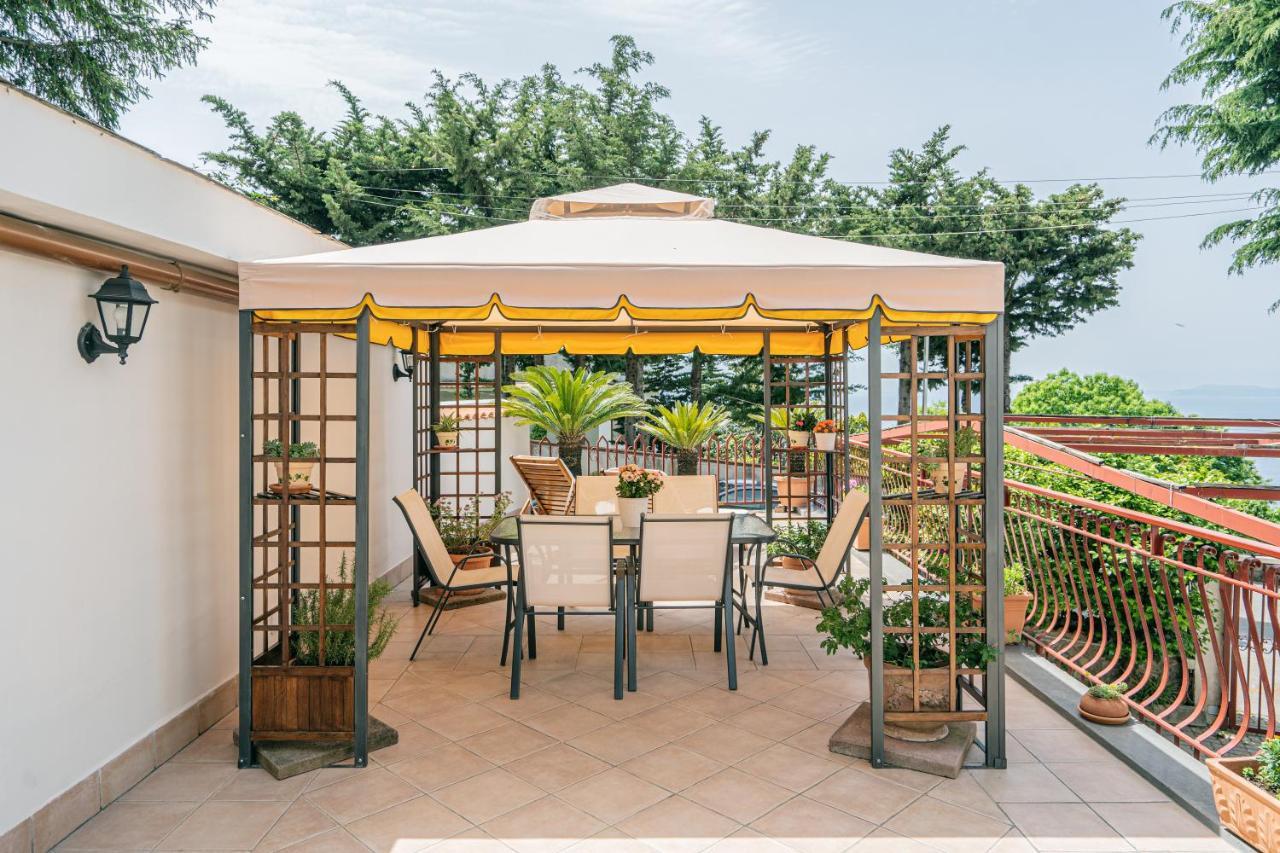 Casa La Tetipa Lägenhet Vico Equense Exteriör bild